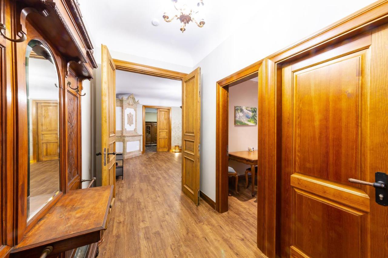 Appartamento Ancient Storie'S Ap 65Sqm Renovated Free Parking Riga Esterno foto